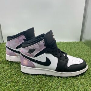 The Air Jordan 1 Mid SE "Zen Master" (DM6216-001)